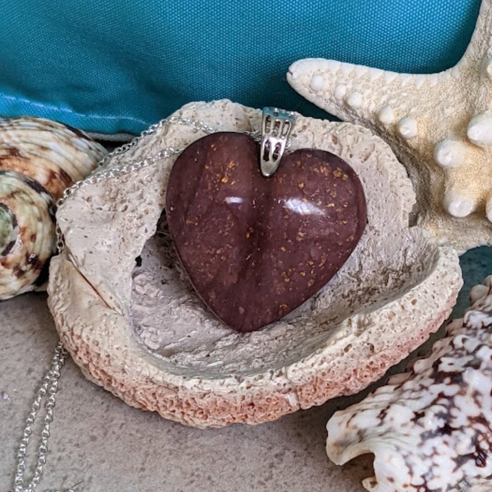 Brown Heart Faux Stone Necklace